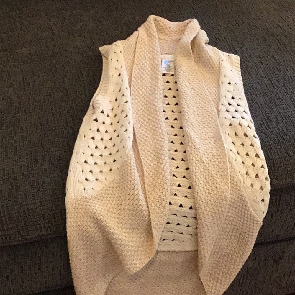 Girls max studio shrug or cardigan